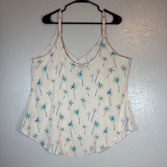 NWT Torrid Ava Pink Palms V Neck Cami Palm Tree Light Pink 1 1X 14-16 - Picture 6 of 10